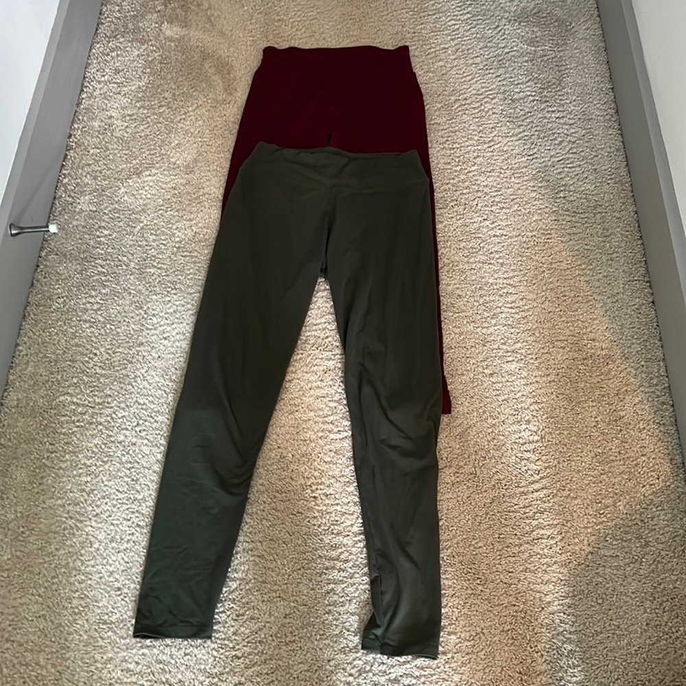 Super soft SATINA leggings one size (fits m/l) burgundy and olive green